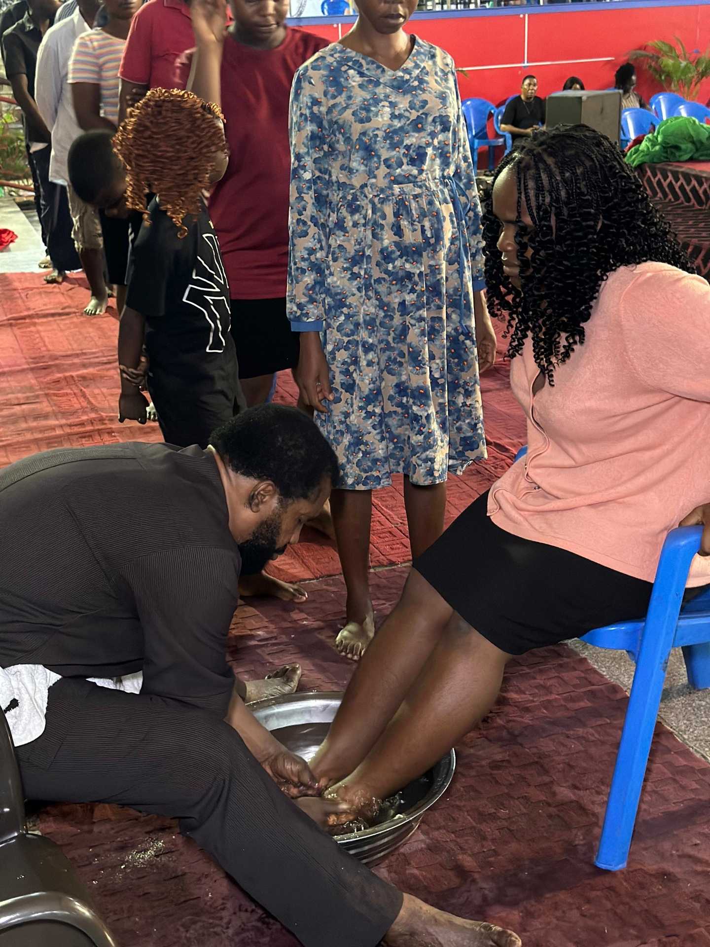 Feet washing service